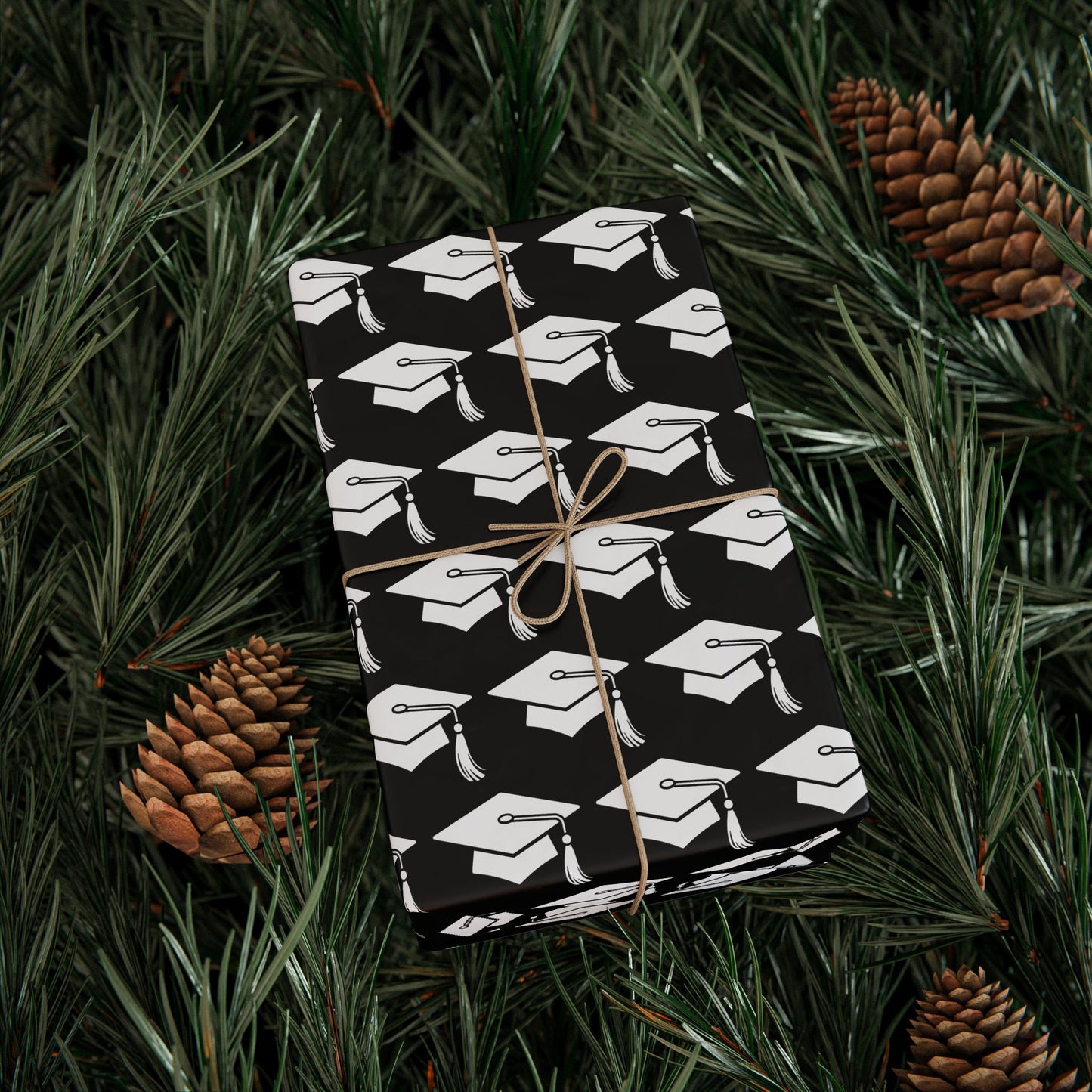 GRADUATION CAP WRAPPING PAPER BLACK + WHITE