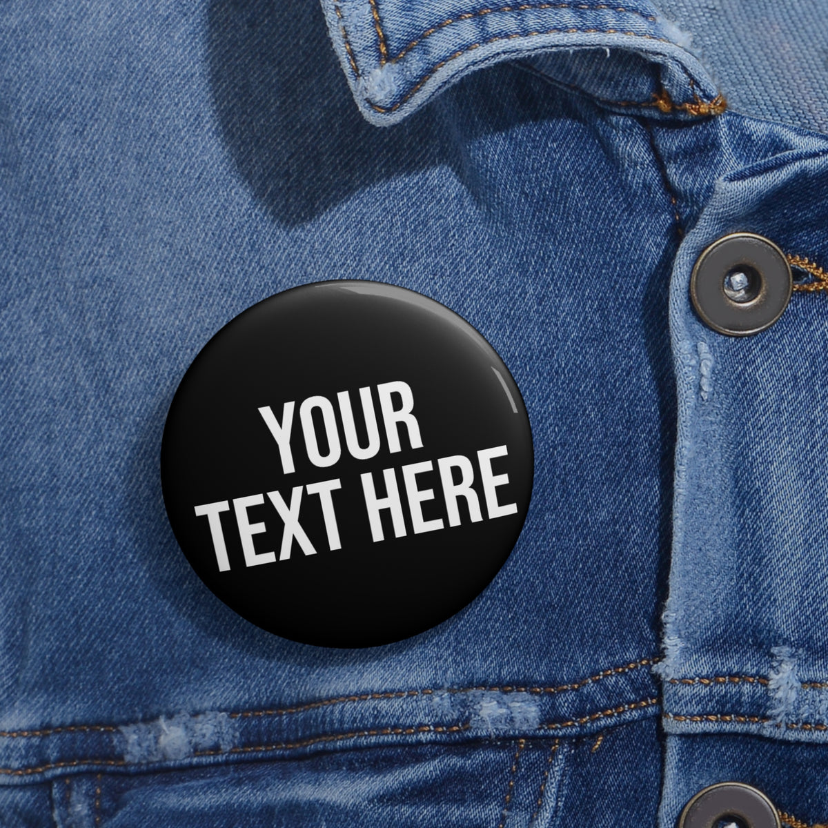 PERSONALIZED TEXT BUTTON BLACK + WHITE
